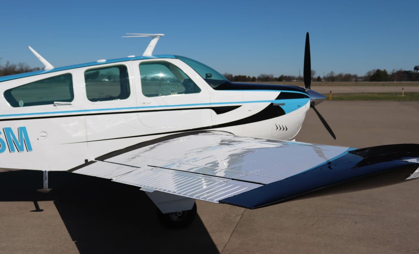 Right side · flaps extended