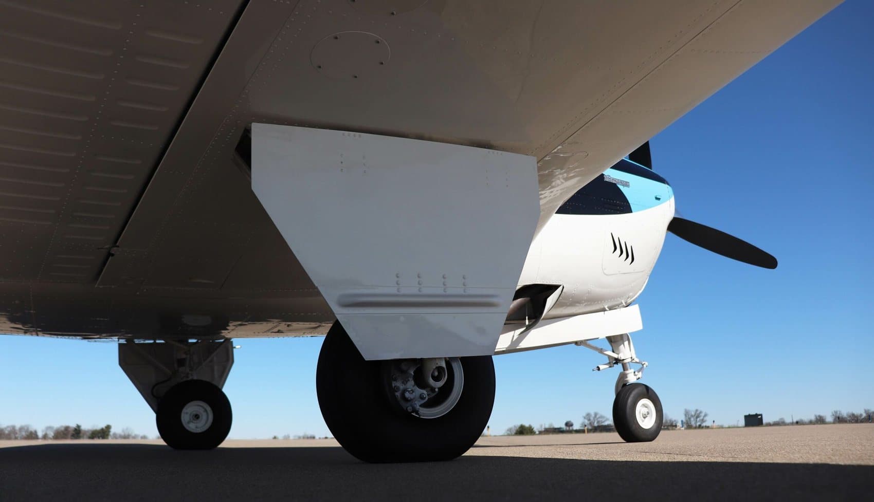 Main gear & wing
