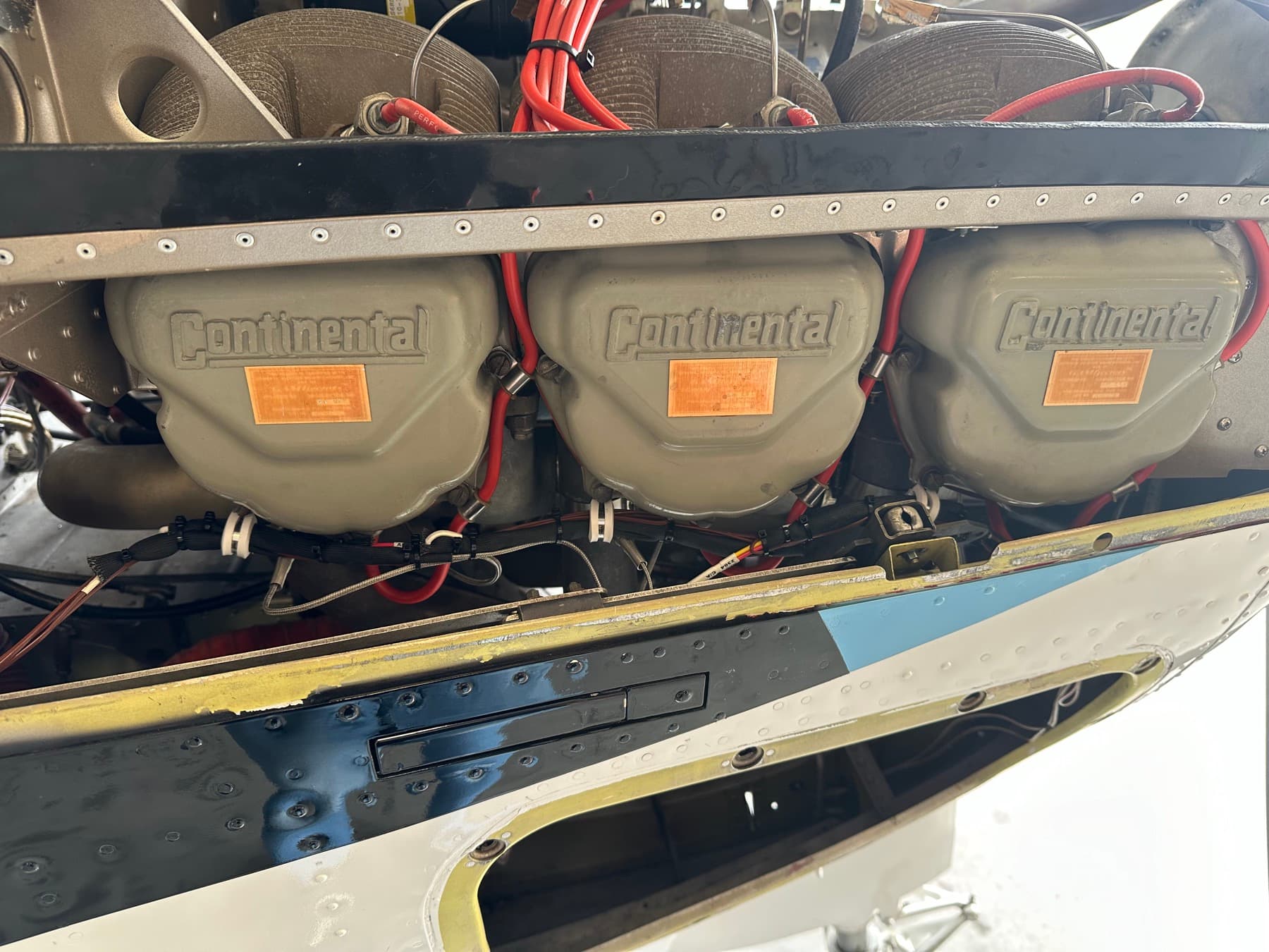 Continental IO-520 · cylinders