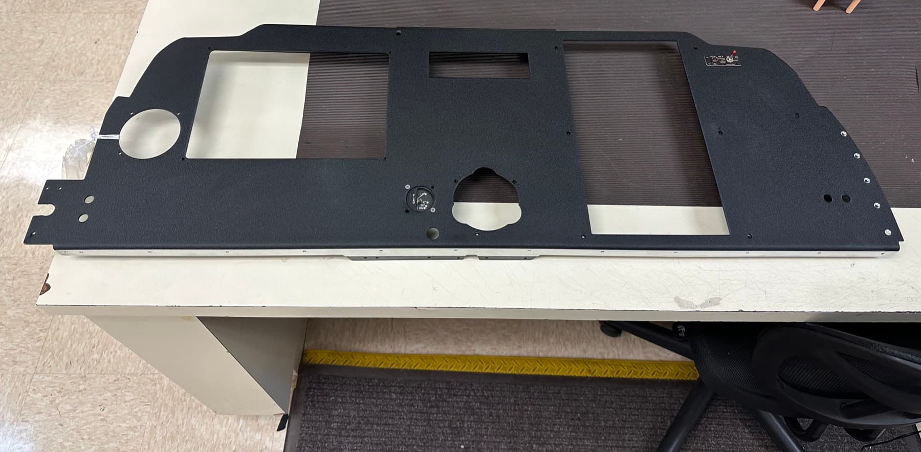 Glareshield & panel edge